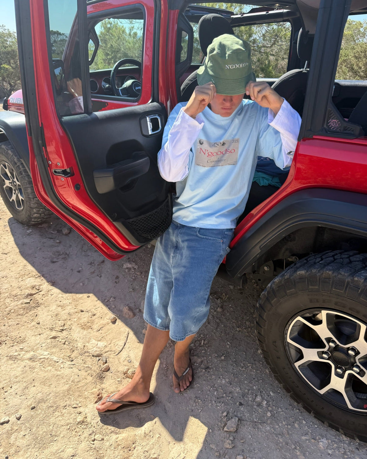 LONG SLEEVE PRINTED T-SHIRT