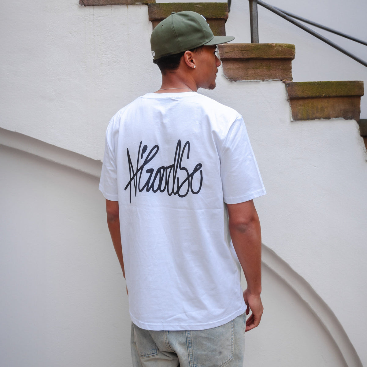 GRAFFITI T-SHIRT HVID