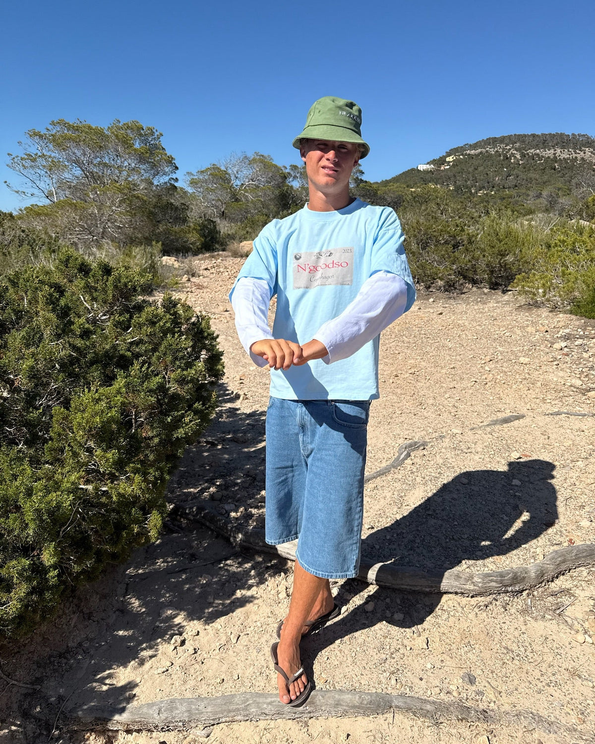 LANGÆRMET PRINT T-SHIRT BLÅ/HVID